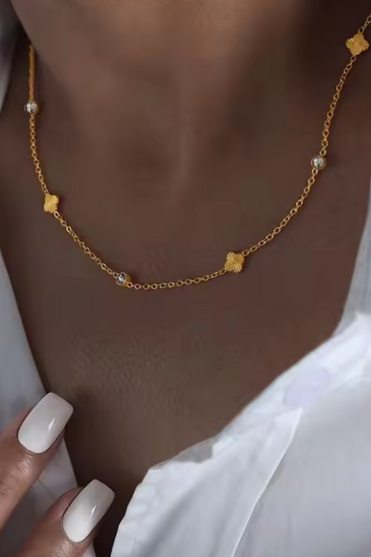 COLLIER FLEUR D’ÉTÉ - DORÉ A L'OR FIN 18k